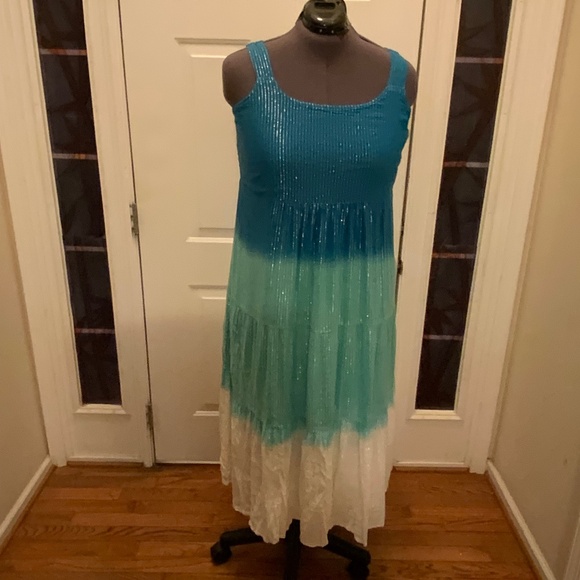 Linda Anderson Tier Dress - Picture 1 of 8